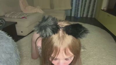 EdwinaClose live cam on Cam4