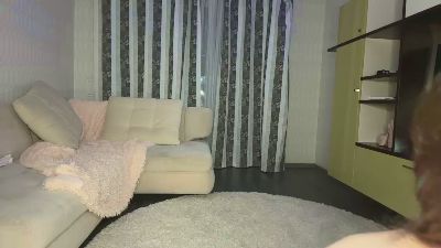 EdwinaClose live cam on Cam4