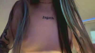 EdwinaClose live cam on Cam4