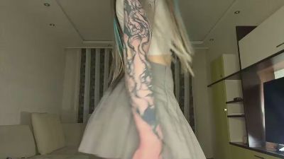 EdwinaClose live cam on Cam4