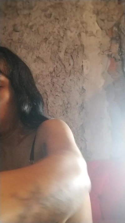 Eenanii live cam on Cam4