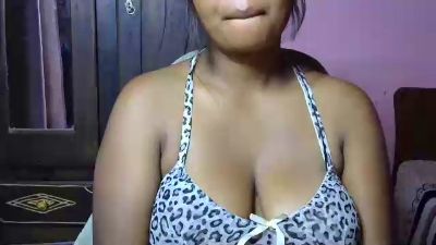 Egracia live cam on Cam4