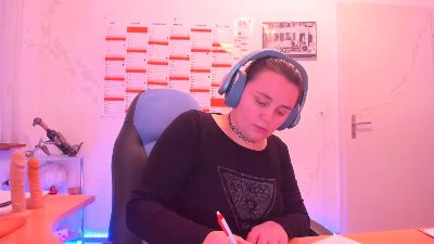Eileen live cam on Cam4