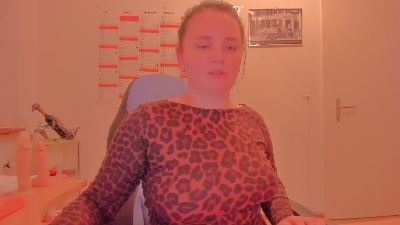 Eileen live cam on Cam4