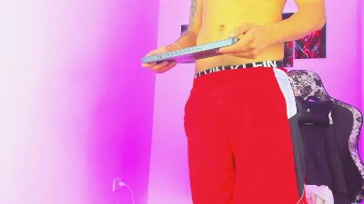Eithan_boy live cam on Cam4