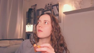 El1s_well live cam on Cam4