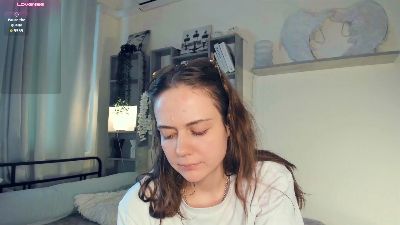 El1s_well live cam on Cam4