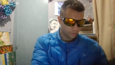 El_Ejecutivo_03 live cam on Cam4