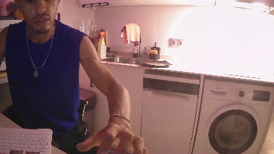 El_bolo_camian live cam on Cam4