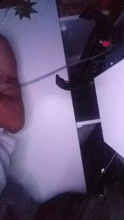 El_bolo_camian live cam on Cam4