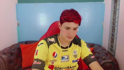 El_flaquito_1 live cam on Cam4
