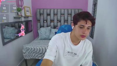 El_flaquito_1 live cam on Cam4