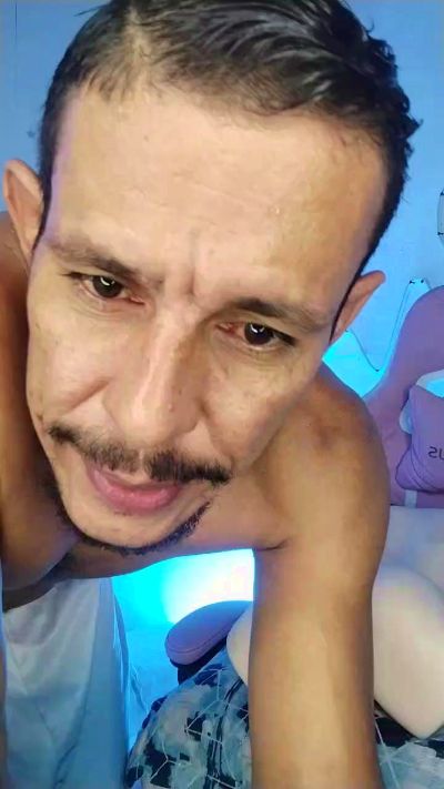El_junior21 live cam on Cam4