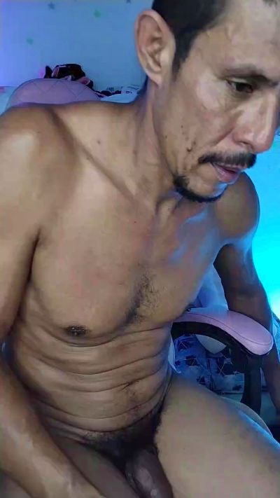 El_junior21 live cam on Cam4