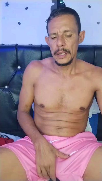 El_junior21 live cam on Cam4