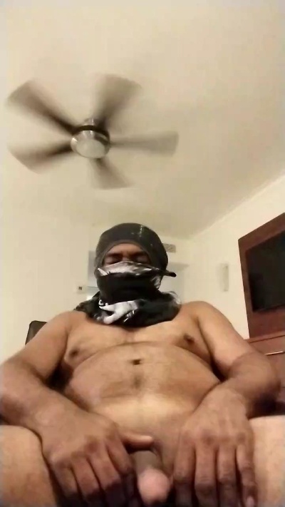 El_negro4 live cam on Cam4