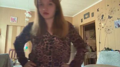 ElaStouder live cam on Cam4