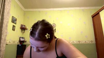 ElaStouder live cam on Cam4