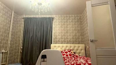ElaStouder live cam on Cam4
