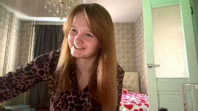 ElaStouder live cam on Cam4