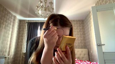 ElaStouder live cam on Cam4