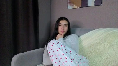 ElainaHeverin live cam on Cam4