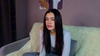 ElainaHeverin live cam on Cam4