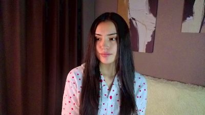 ElainaHeverin live cam on Cam4