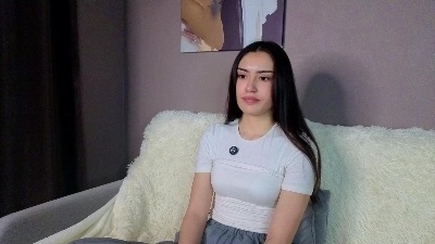 ElainaHeverin live cam on Cam4