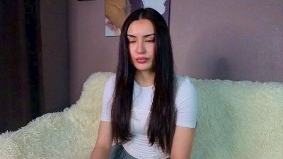 ElainaHeverin live cam on Cam4