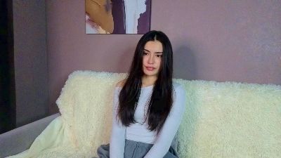ElainaHeverin live cam on Cam4