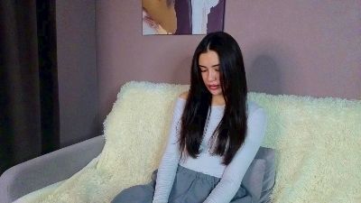 ElainaHeverin live cam on Cam4