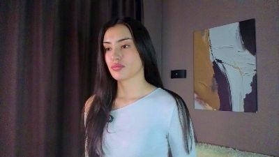 ElainaHeverin live cam on Cam4