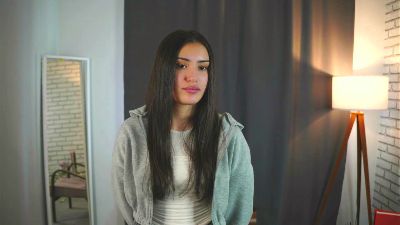 ElainaHeverin live cam on Cam4