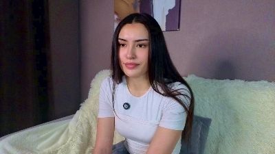 ElainaHeverin live cam on Cam4