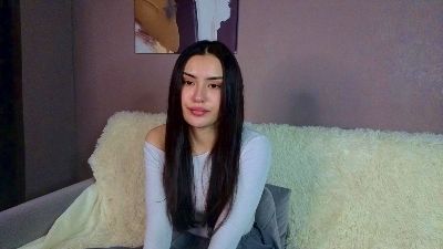 ElainaHeverin live cam on Cam4