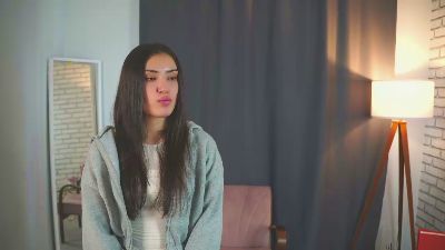 ElainaHeverin live cam on Cam4