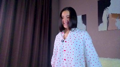 ElainaHeverin live cam on Cam4