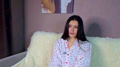 ElainaHeverin live cam on Cam4