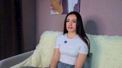 ElainaHeverin live cam on Cam4