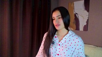 ElainaHeverin live cam on Cam4