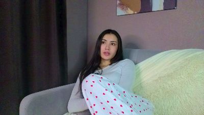 ElainaHeverin live cam on Cam4