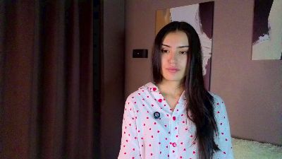 ElainaHeverin live cam on Cam4