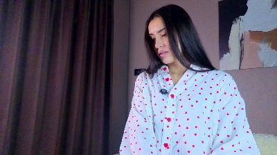 ElainaHeverin live cam on Cam4