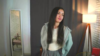 ElainaHeverin live cam on Cam4