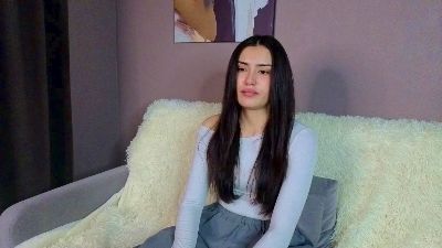ElainaHeverin live cam on Cam4