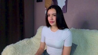 ElainaHeverin live cam on Cam4