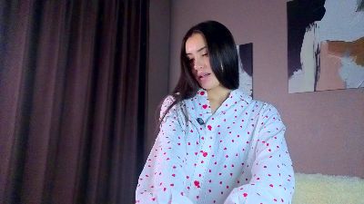 ElainaHeverin live cam on Cam4
