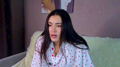 ElainaHeverin live cam on Cam4