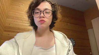 Profile and Statistics for ElainaSynnott on Cam4
